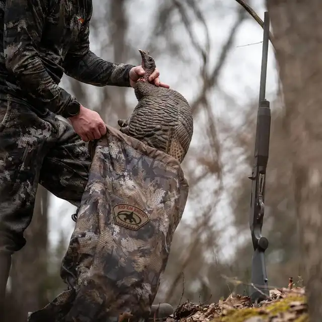 Rig’Em Right® Turkey Decoy Bag - image 11