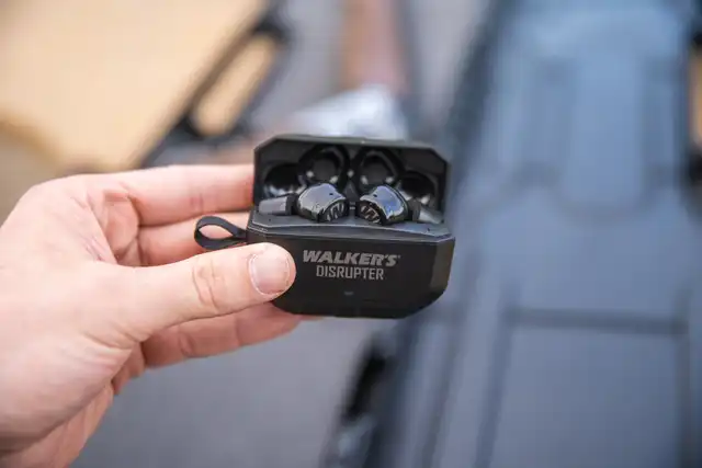 DISRUPTER NOISE CANCELING EARBUDS - image 5