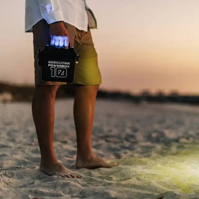 Powerbox 10 12v 10Ah - image 7