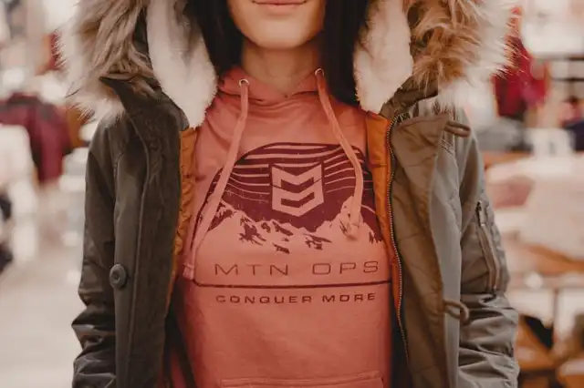 WOMEN'S HORIZON HOODIE - image 7