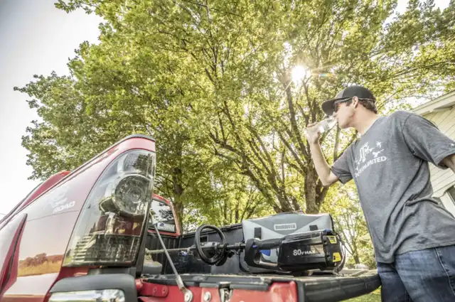 Voyager 20 Soft Cooler Bag - image 2