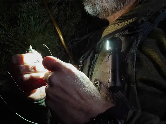 HM61R Multi-Use Headlamp - image 8