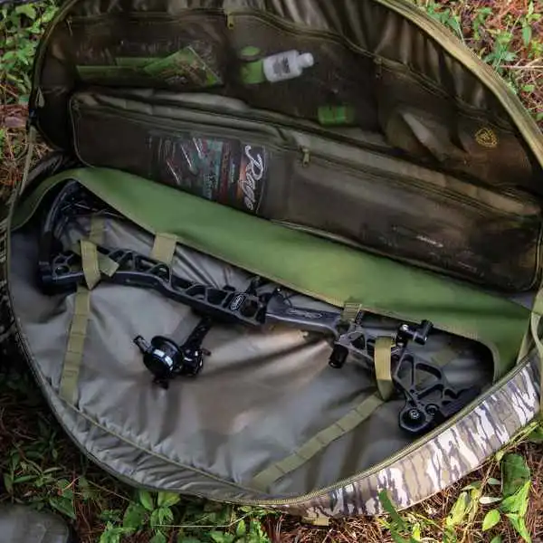 Mossy Oak Bottomland Soft Bow Case - image 6