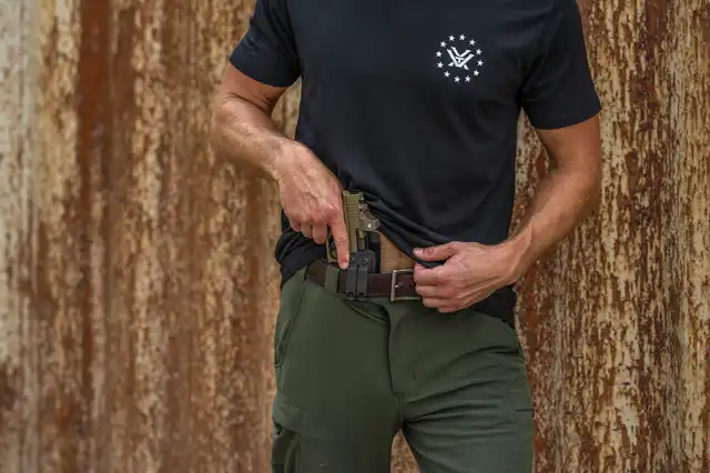 DEFENDER CCW™ MICRO RED DOT - image 30