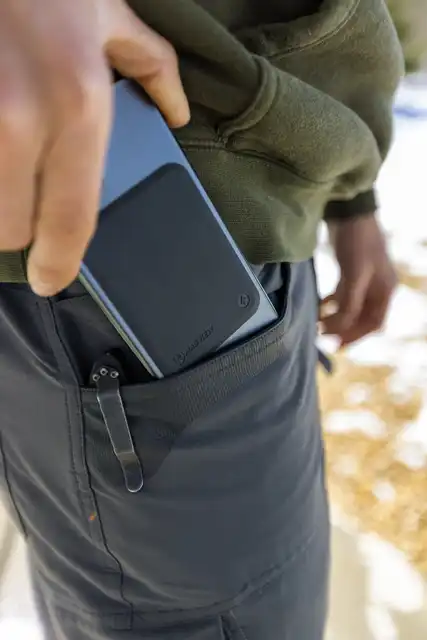 MAGVIEW WIRELESS CHARGING PHONE PLATE - image 2