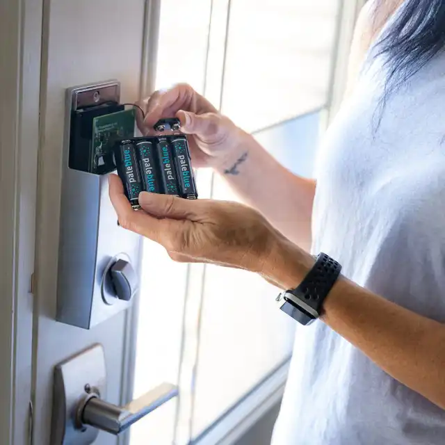 AA USB-C Rechargeable Batteries - image 3