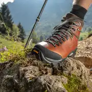 VIOZ LUX GTX® RR - Waxed Brick | Guidefitter